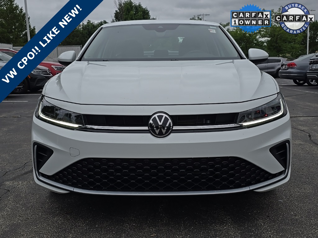 2025 Volkswagen Jetta 1.5T S photo 2