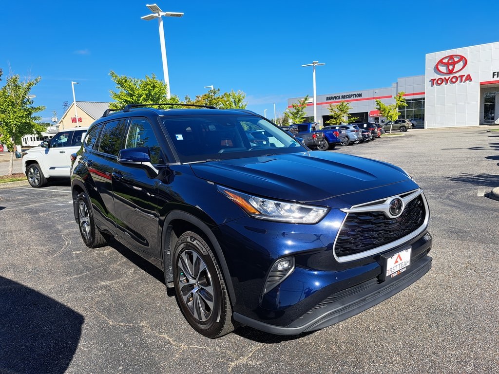 2020 Toyota Highlander XLE photo 3