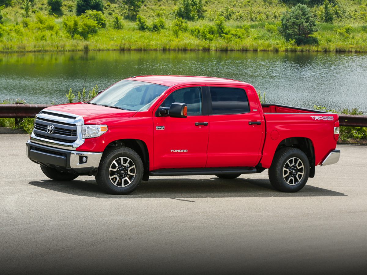Used 2017 White Toyota SR5 image 1