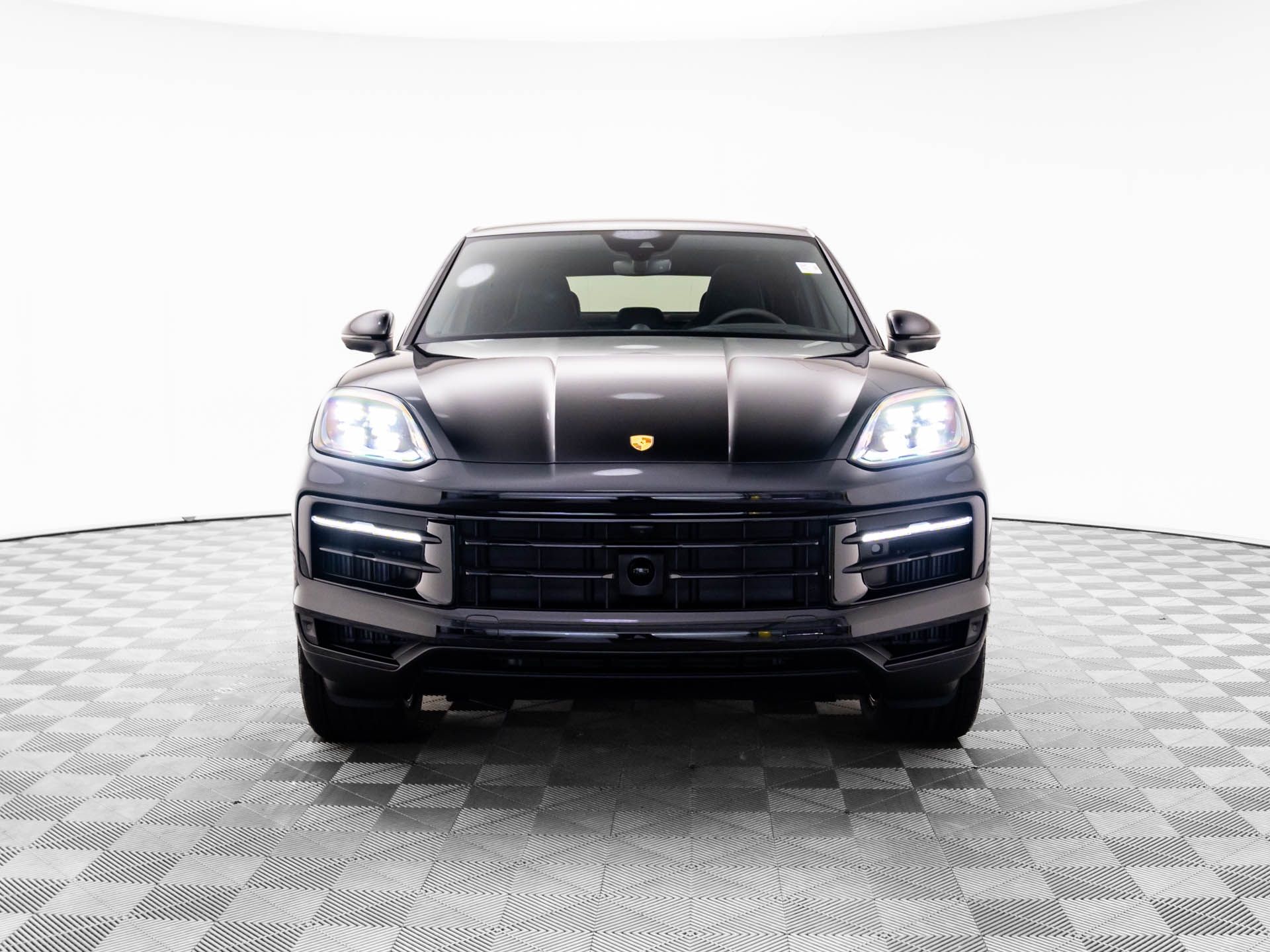 2025 Porsche Cayenne E-Hybrid Coupe photo 7