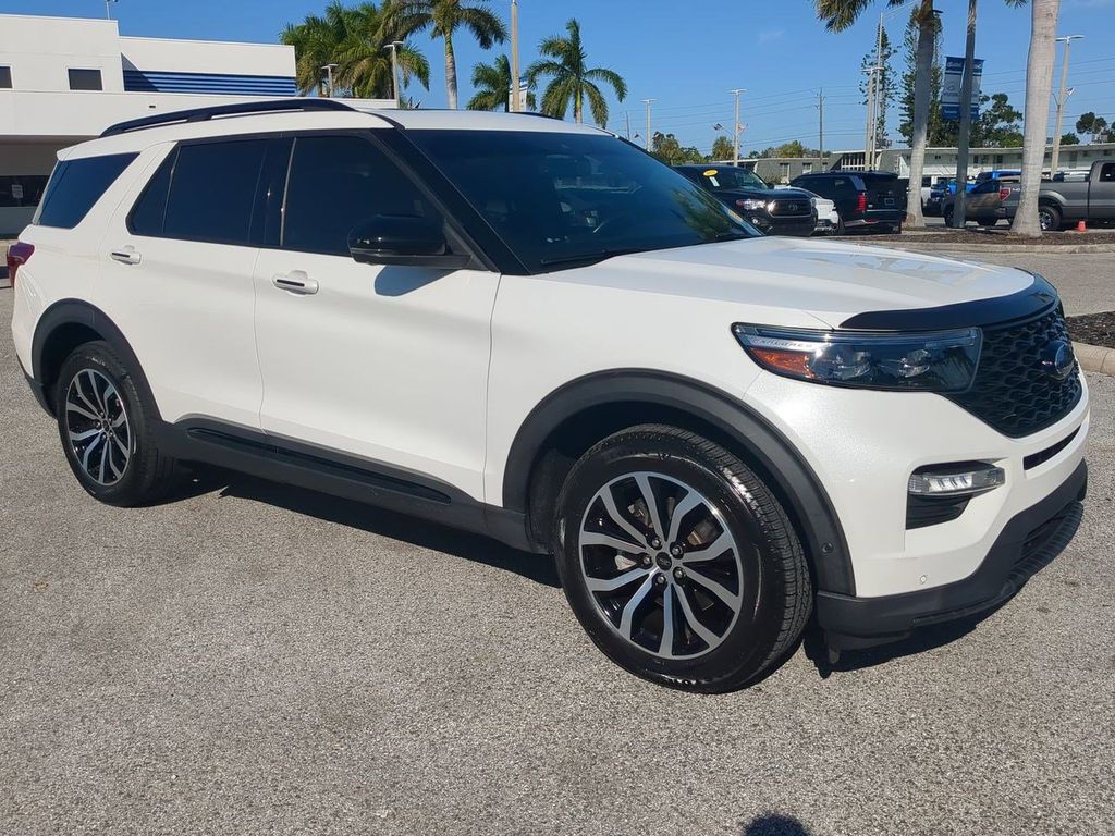 2020 Ford Explorer ST photo 3