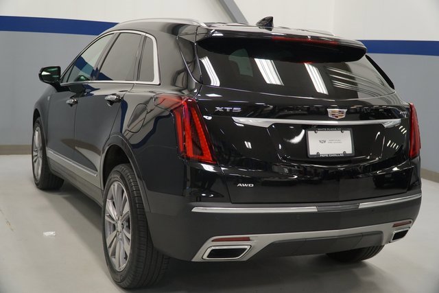 2023 Cadillac XT5 Premium Luxury photo 3