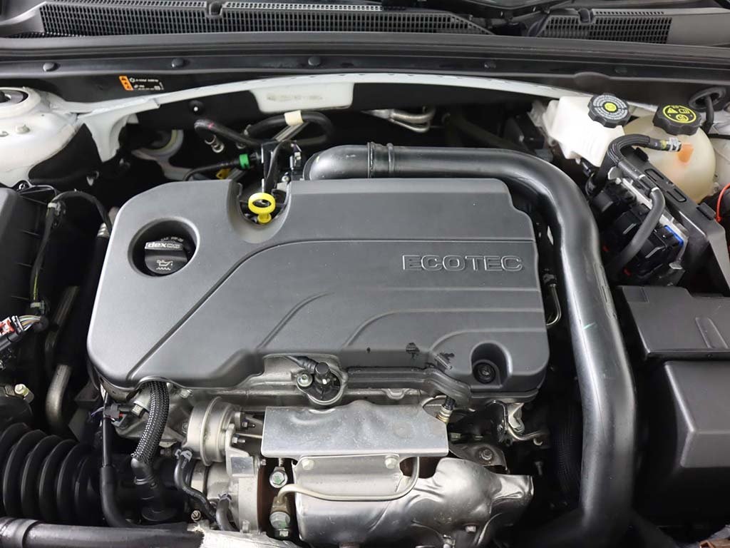 2024 Chevrolet Malibu 1LT photo 18