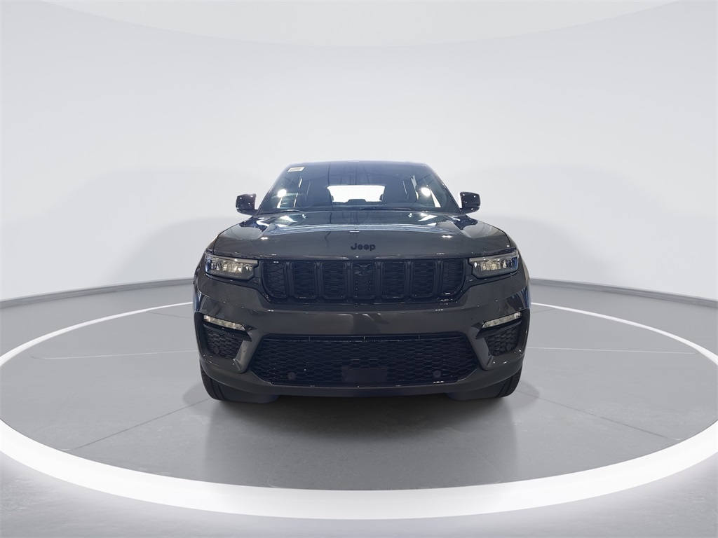 2025 Jeep Grand Cherokee Limited photo 2