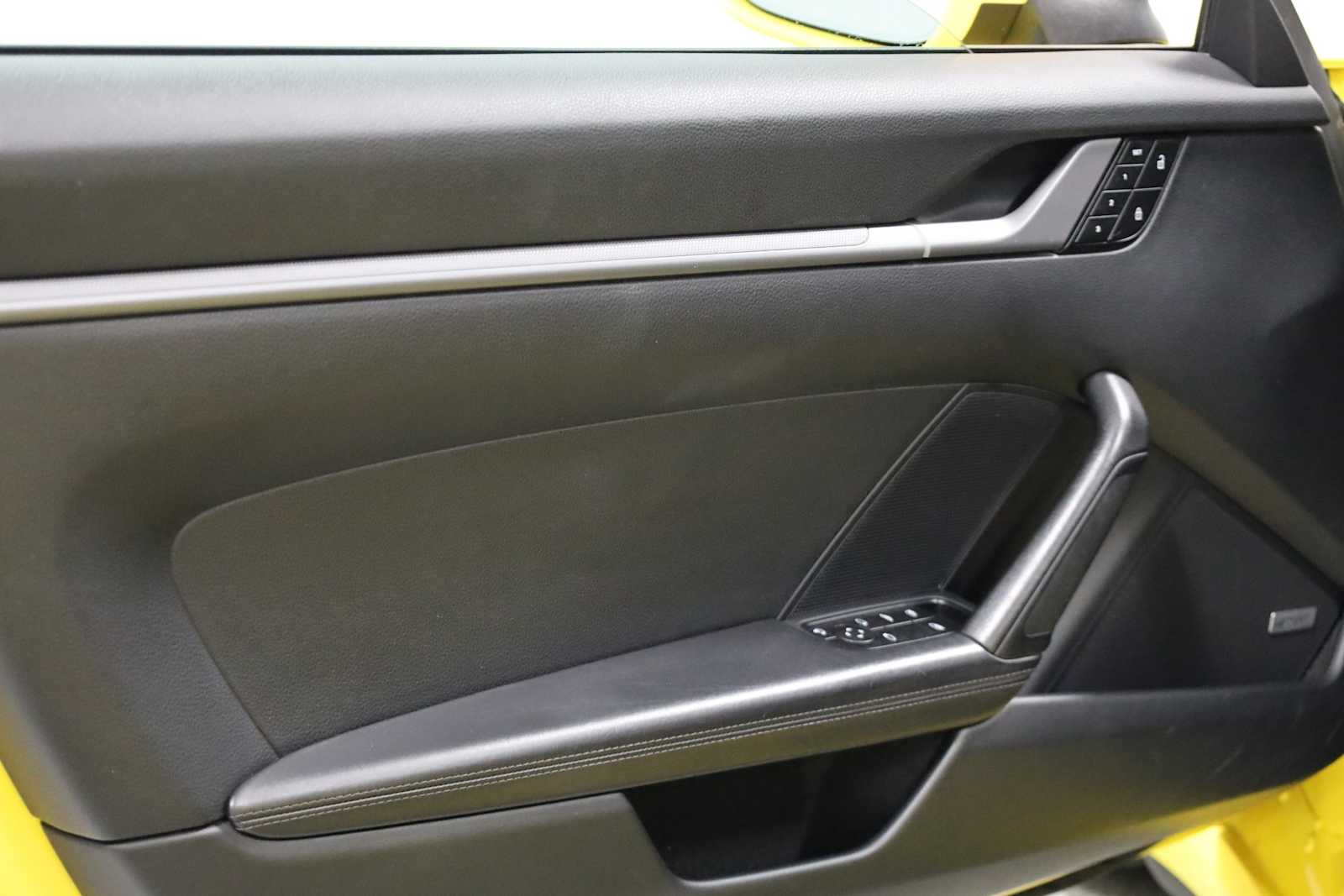 2022 Porsche 911 Cabriolet photo 15