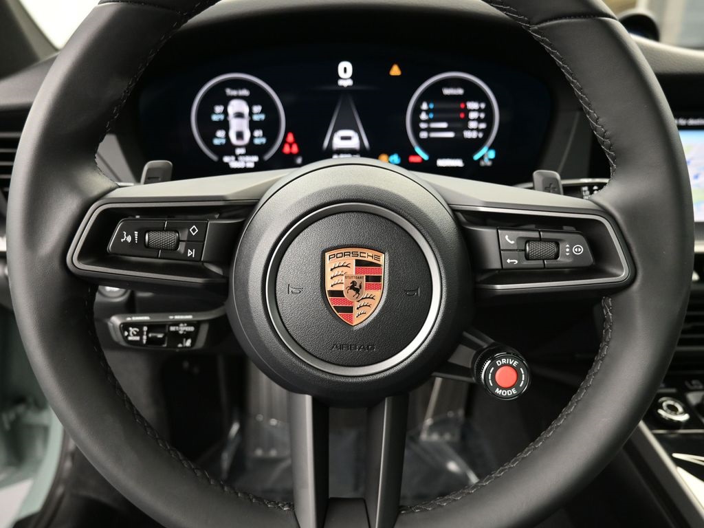 2025 Porsche 911 photo 22