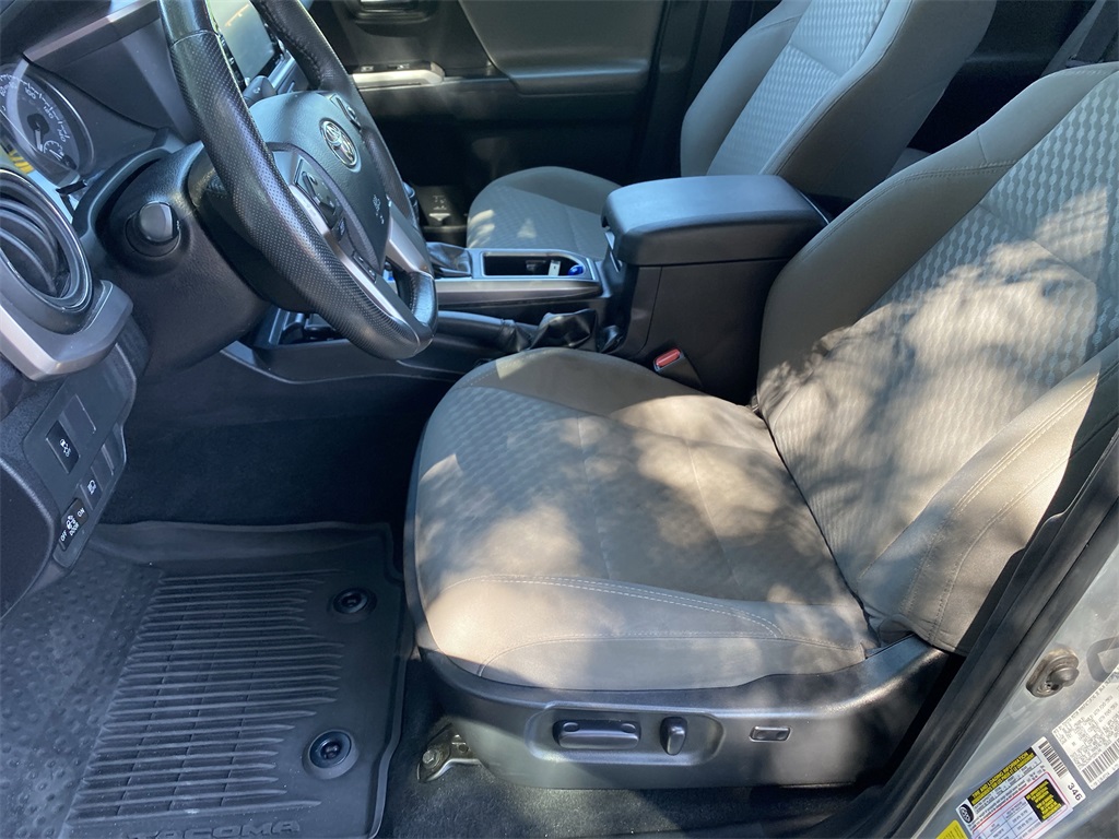 2023 Toyota Tacoma SR5 photo 12