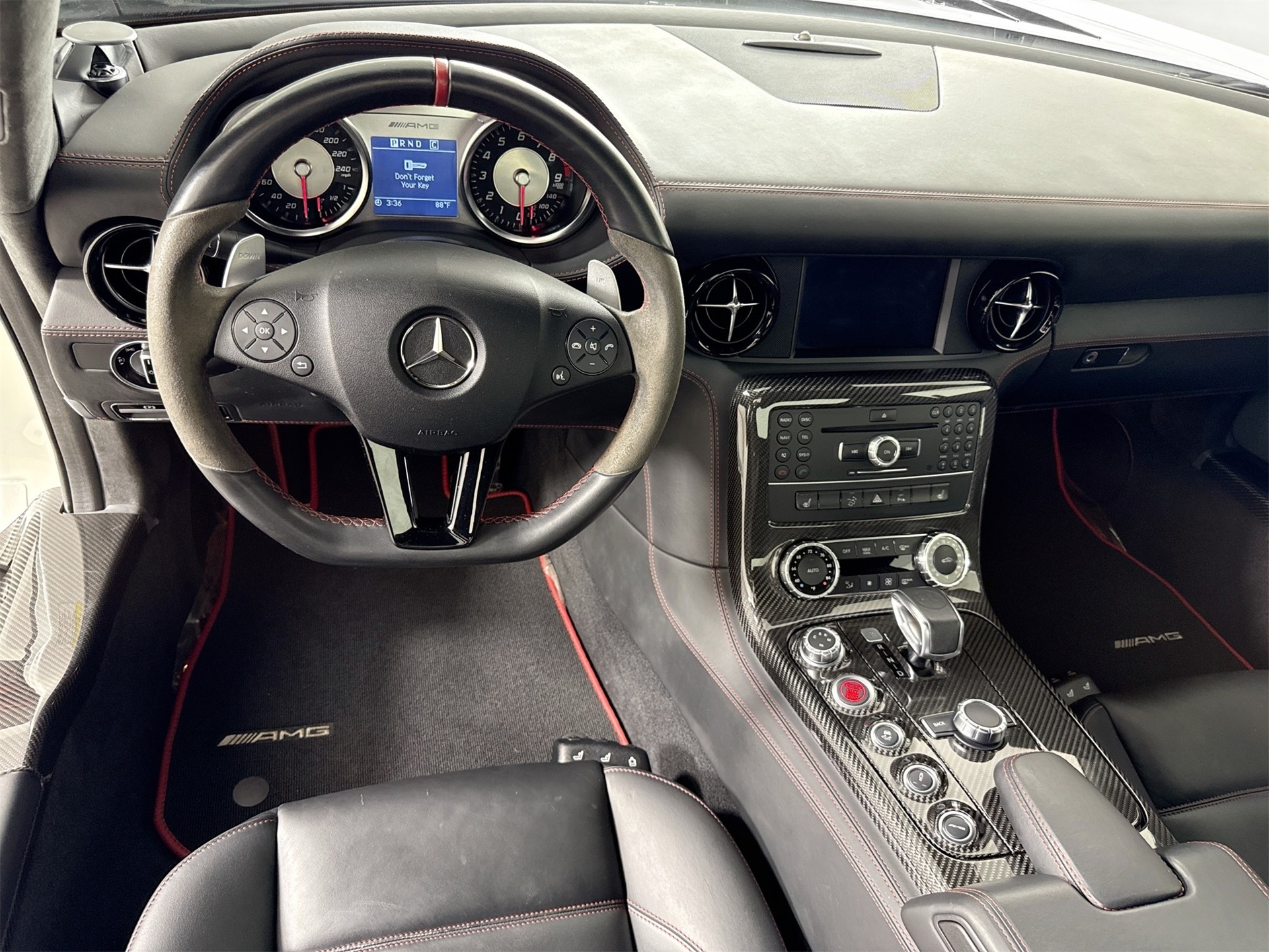 2013 Mercedes Benz SLS AMG GT photo 19