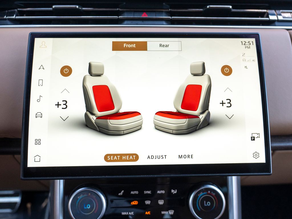 2023 Land Rover Range Rover SE photo 28