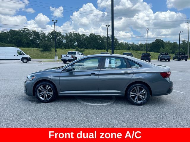 2022 Volkswagen Jetta 1.5T SE photo 4