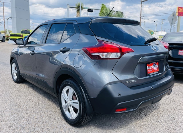 2020 Nissan Kicks S photo 4