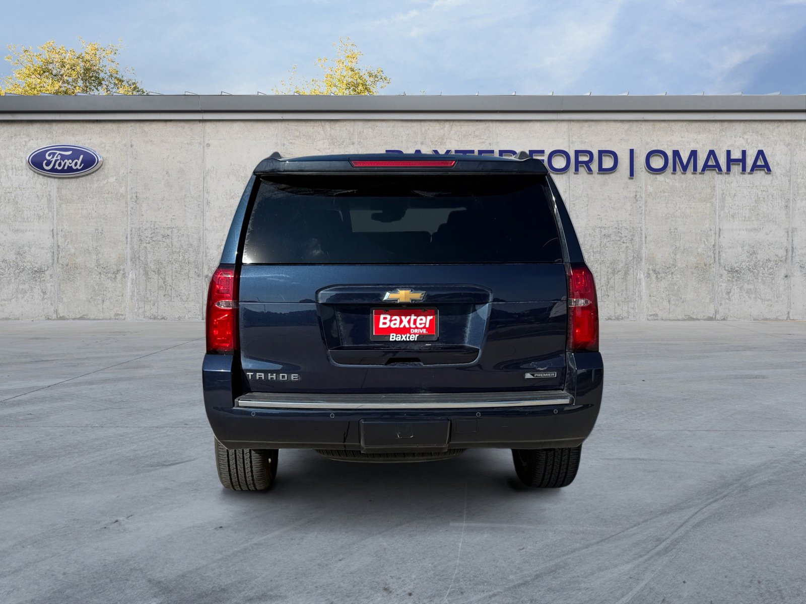 2017 Chevrolet Tahoe Premier photo 3
