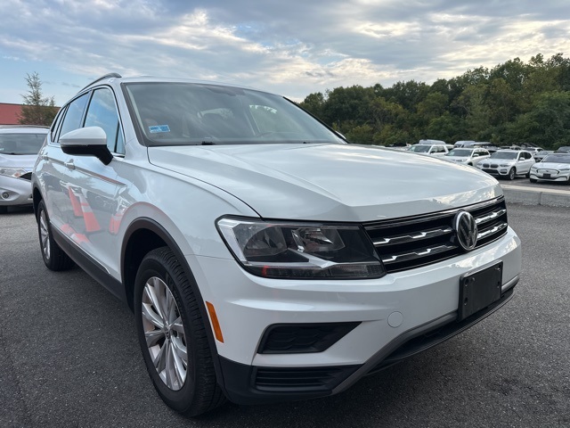 2018 Volkswagen Tiguan SE photo 2