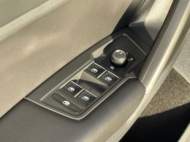 2021 Volkswagen Tiguan SE R-Line Black photo 4