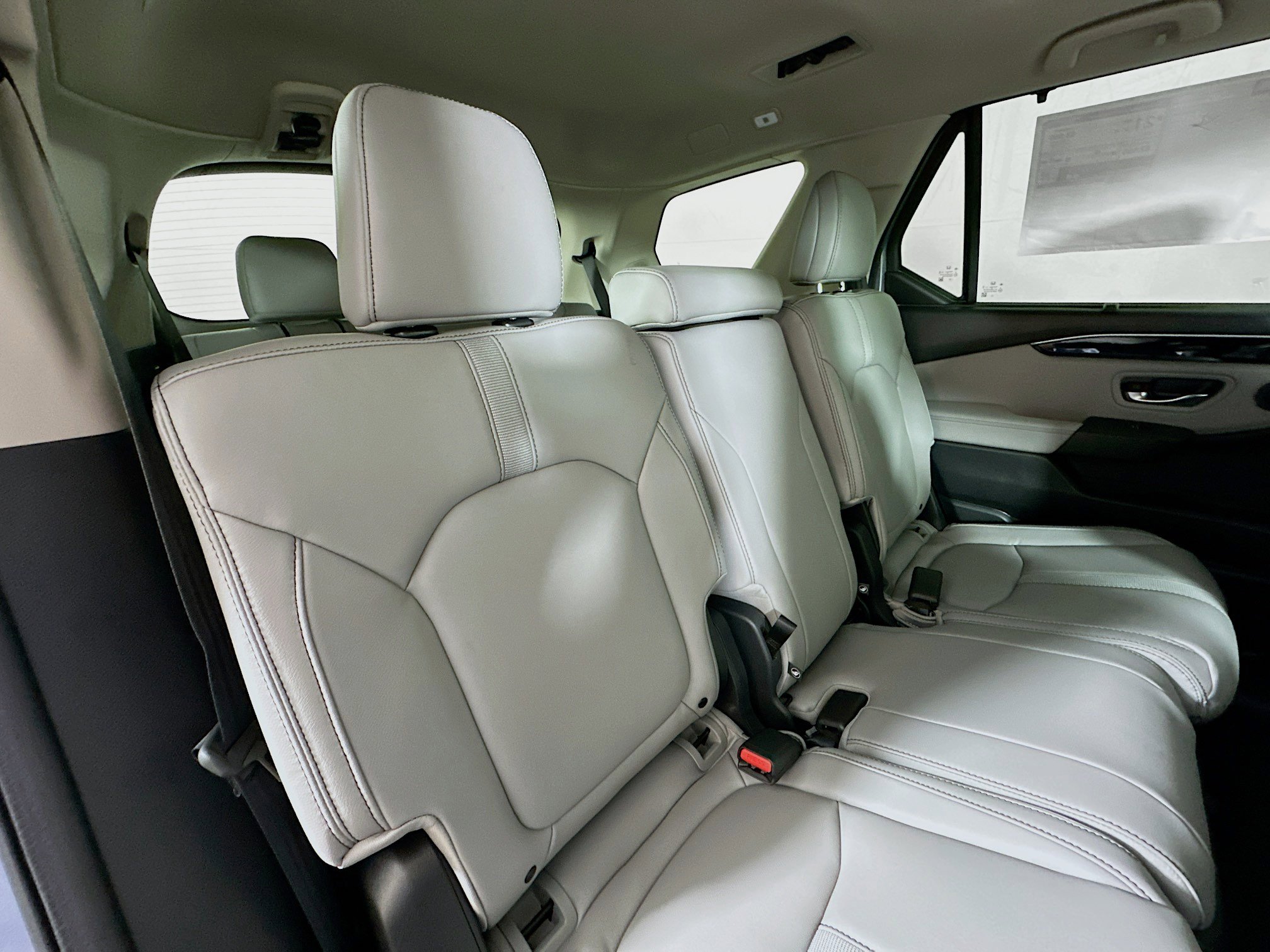 2025 Honda Pilot Touring photo 28