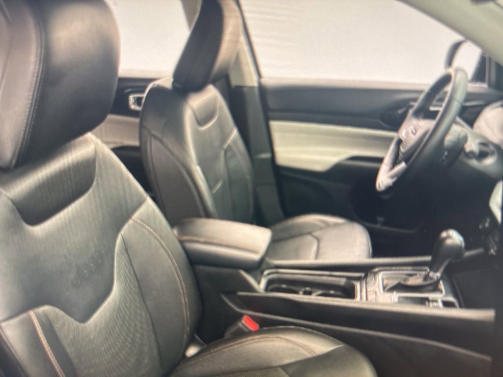 2023 Jeep Compass Limited photo 4