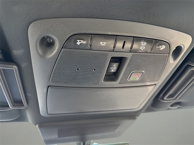 2021 Nissan Armada Platinum photo 41