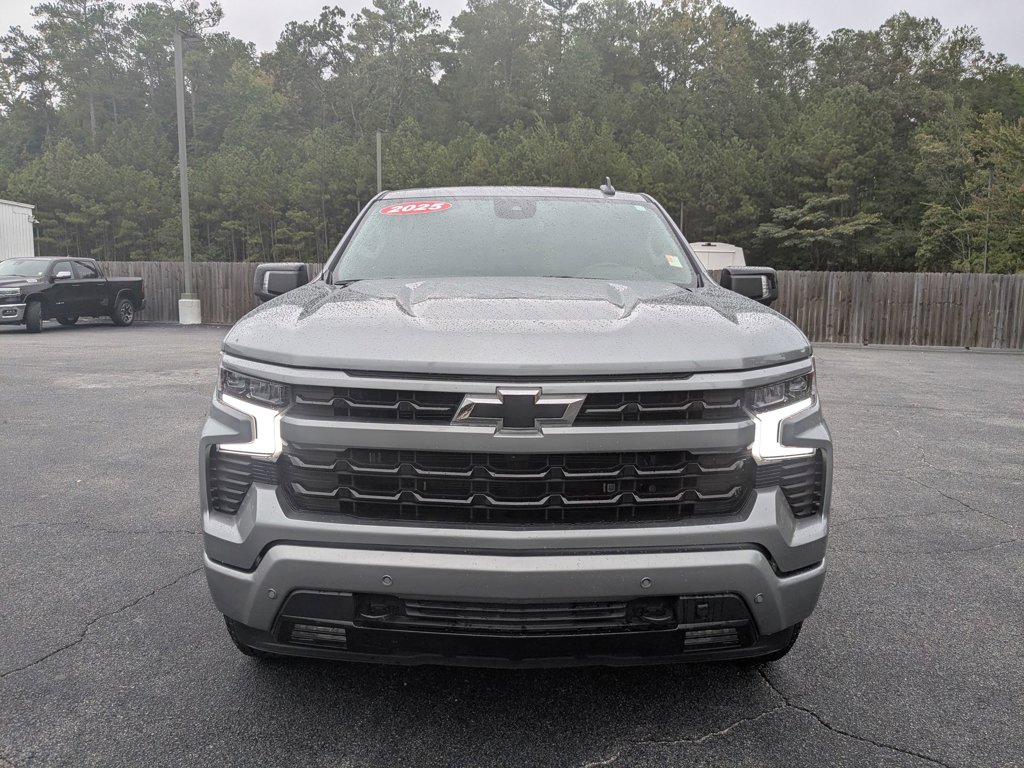 2025 Chevrolet Silverado 1500 RST photo 2