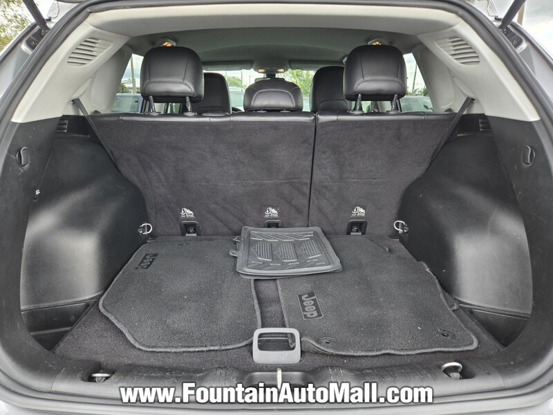 2017 Jeep Compass Latitude photo 15