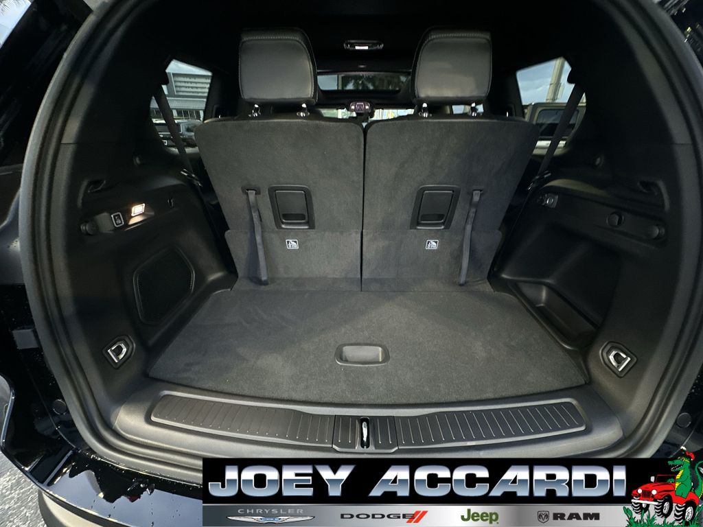 2025 Jeep Grand Cherokee Limited photo 23