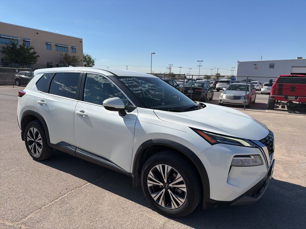 2022 Nissan Rogue SV photo 7