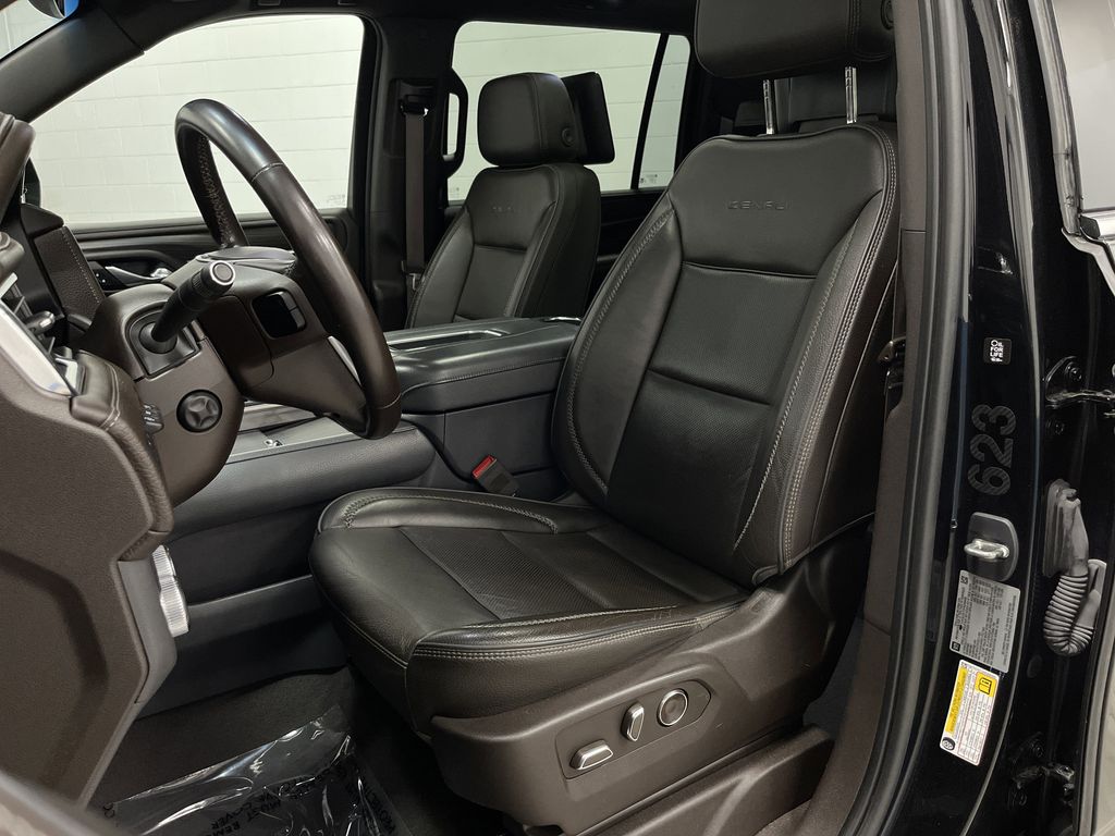 2023 Gmc Yukon XL Denali photo 4