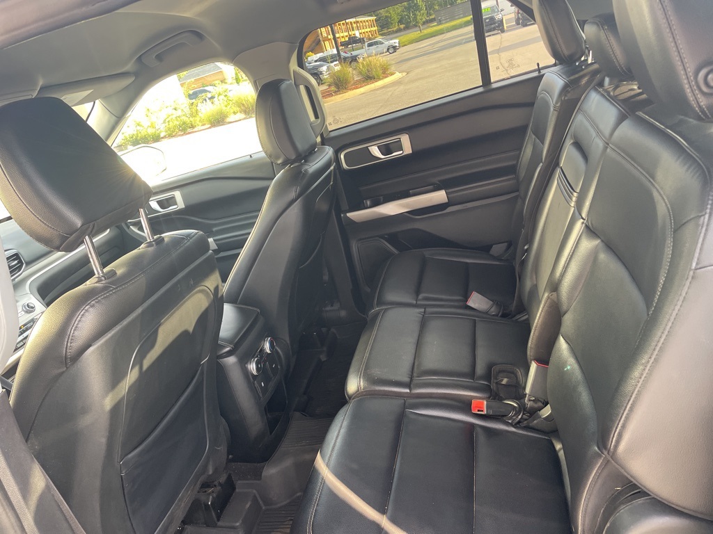 2020 Ford Explorer XLT photo 4