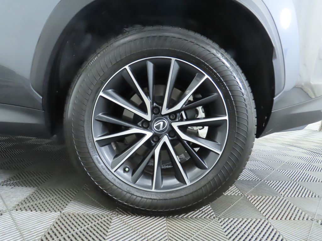 2024 Lexus NX 250 photo 27