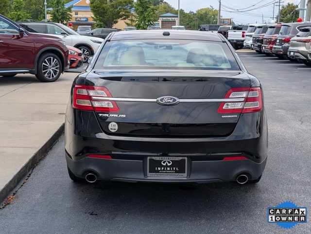 2017 Ford Taurus SE photo 5