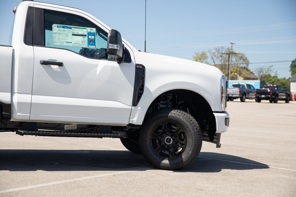 2025 Ford F-350 XL photo 8