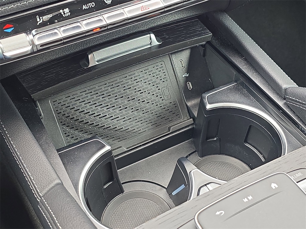 2025 Mercedes Benz GLS 450 4MATIC photo 34
