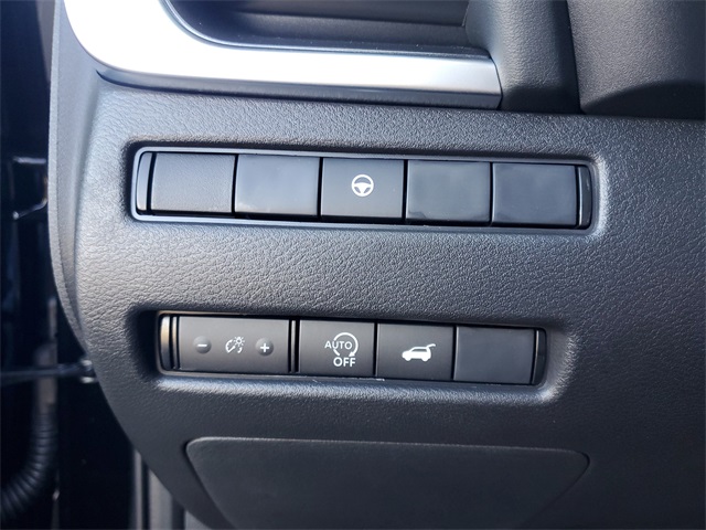 2026 Nissan Rogue SV photo 6