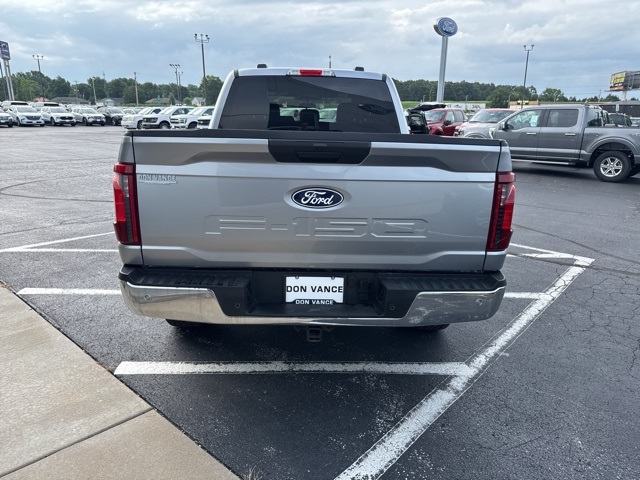 2025 Ford F-150 XLT photo 4