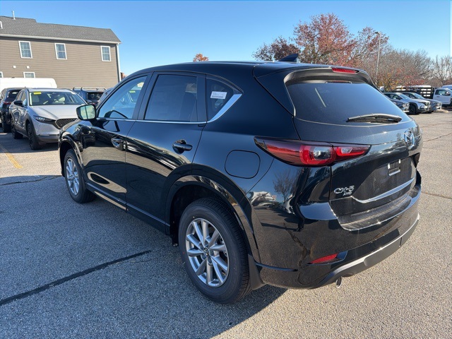 2025 Mazda CX-5 2.5 S Preferred photo 4