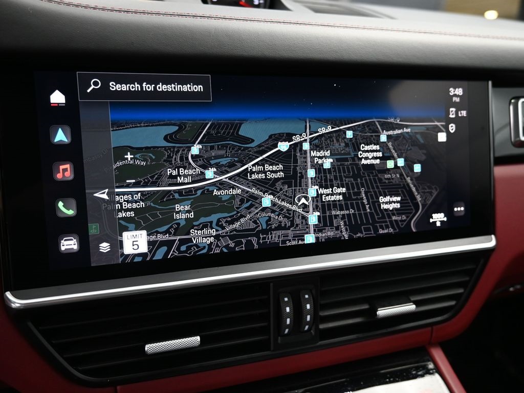 2023 Porsche Cayenne Base photo 23