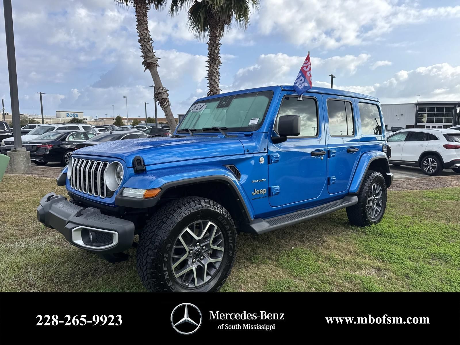 2024 Jeep Wrangler 4-Door Sahara's photo