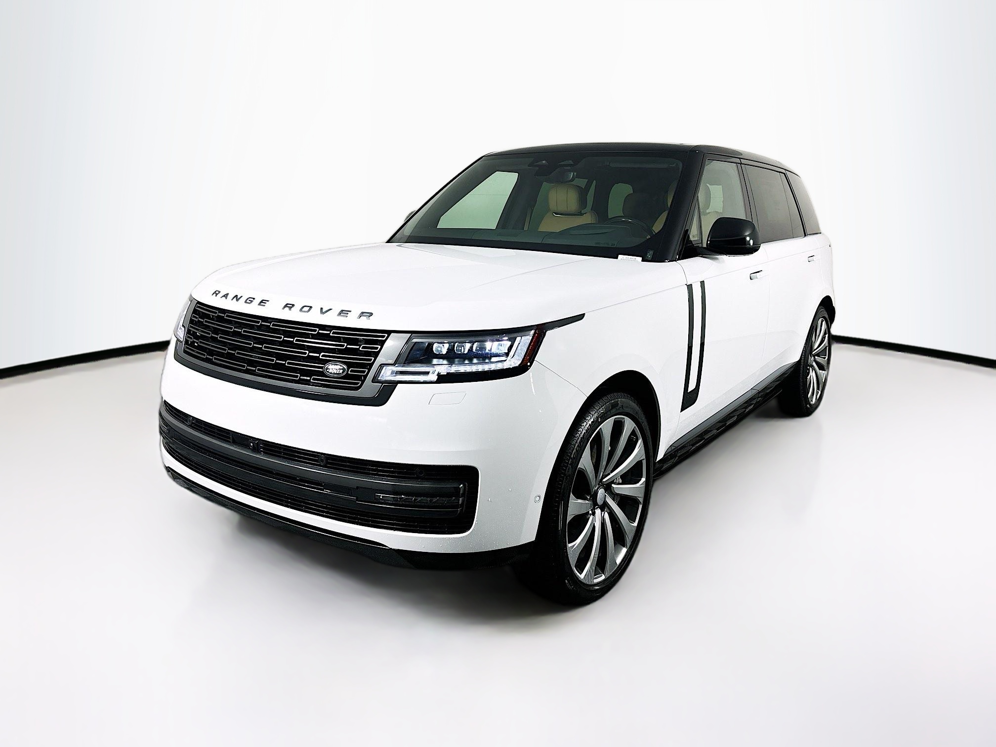 2025 Land Rover Range Rover SE's photo