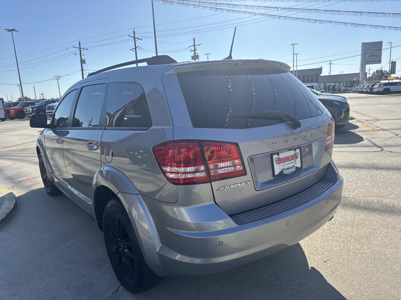 2020 Dodge Journey SE Value photo 3