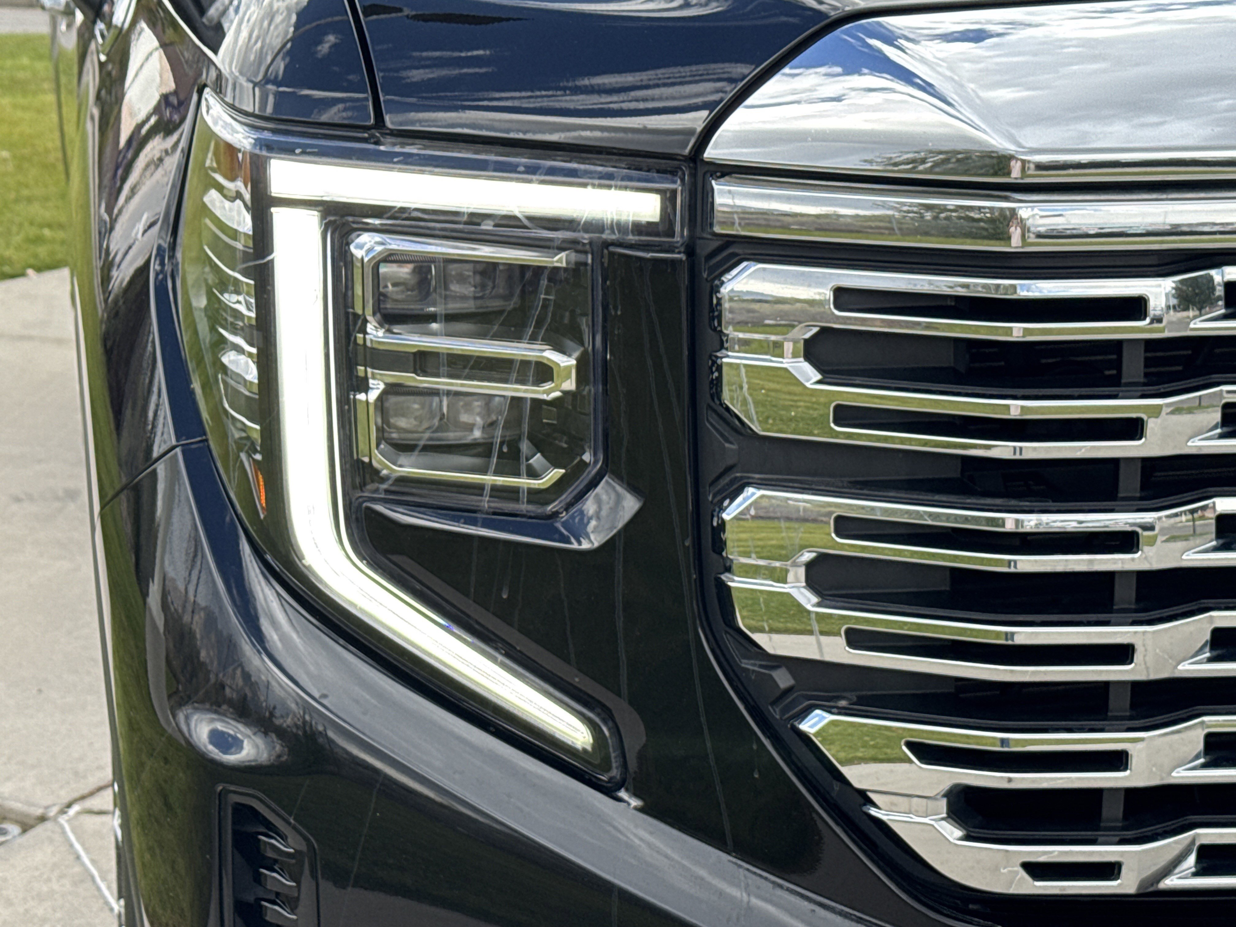 2023 Gmc Sierra 1500 Denali photo 2