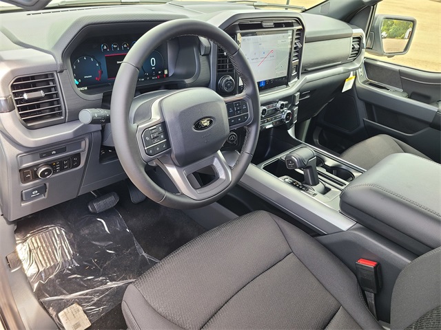 2025 Ford F-150 XLT photo 11