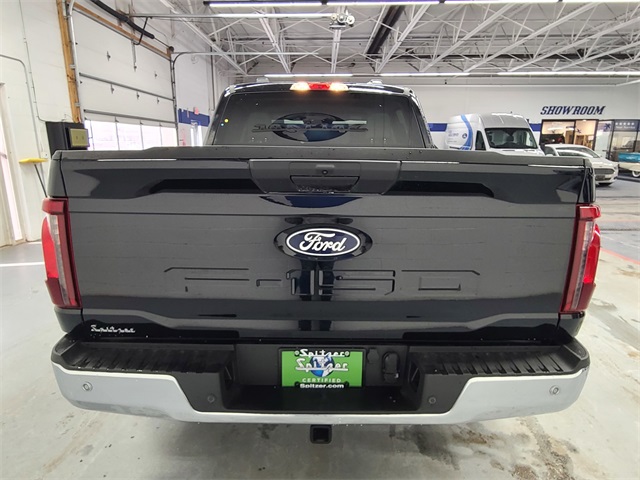 2025 Ford F-150 XLT photo 4