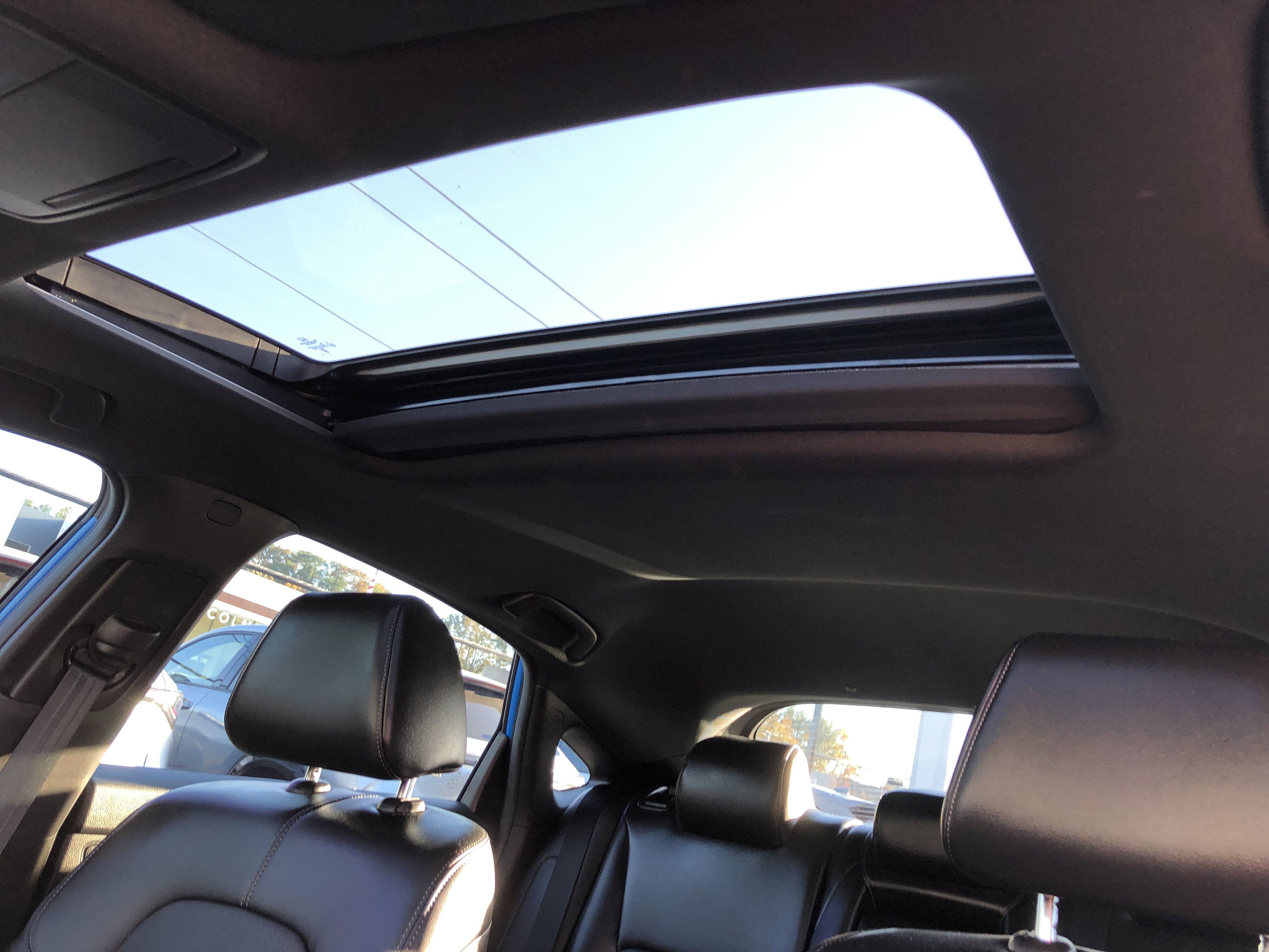 2024 Honda Civic Sport Touring photo 2