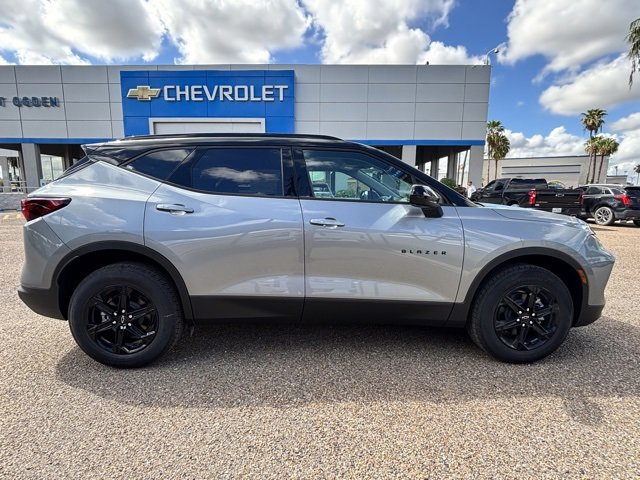 2025 Chevrolet Blazer 2LT photo 6