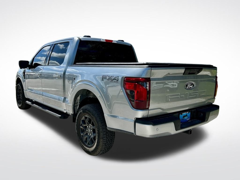 2024 Ford F-150 XLT photo 3