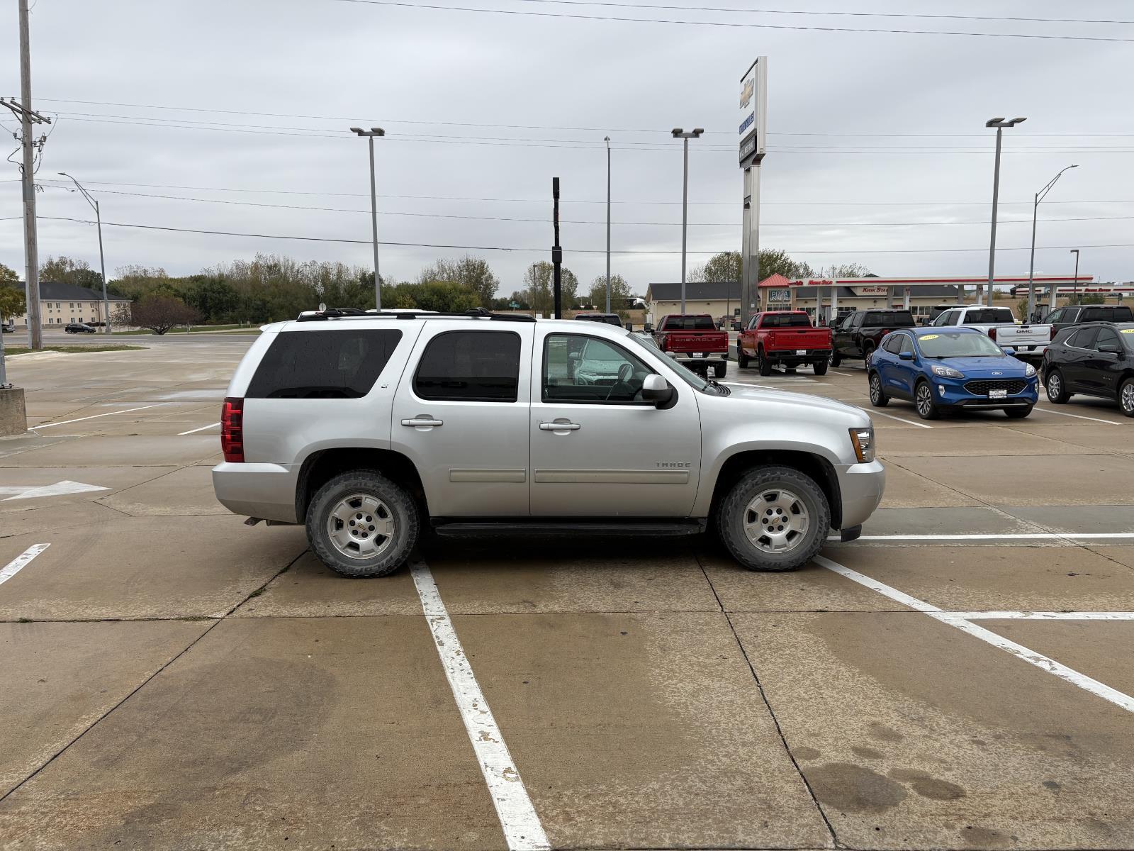 2014 Chevrolet Tahoe LT photo 4