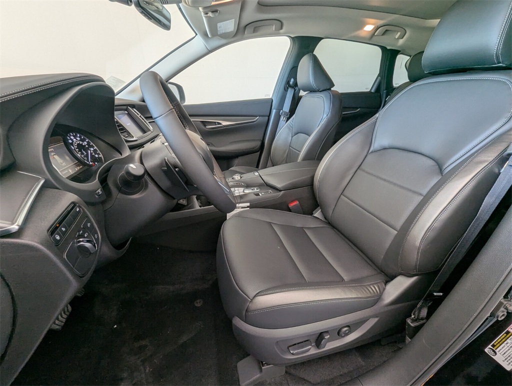 2025 Infiniti QX50 Luxe AWD photo 5
