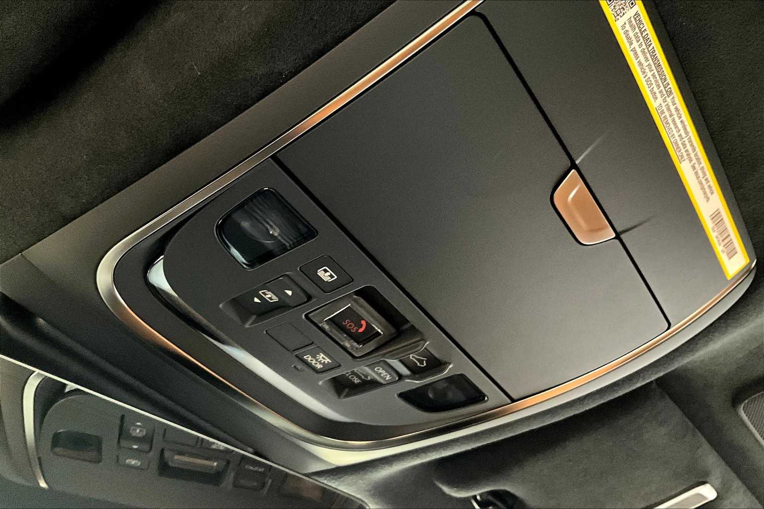 2025 Lexus LS 500 photo 14