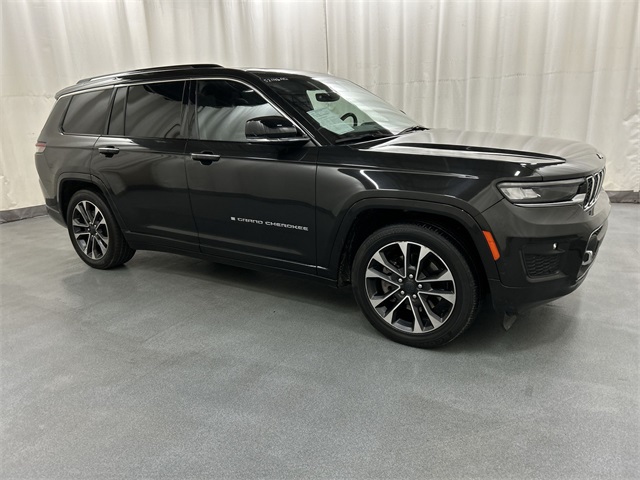 2022 Jeep Grand Cherokee L Overland's photo