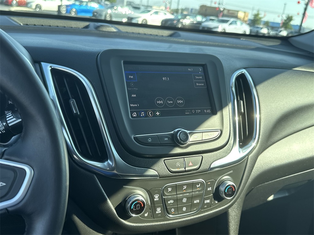 2022 Chevrolet Equinox LT photo 21