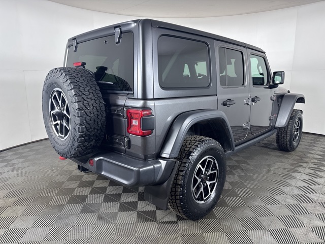 2024 Jeep Wrangler Rubicon photo 2